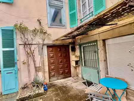 centre ville  appartement de charme dans petite copropriété
