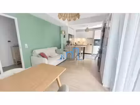 2 pièces romainville (93)