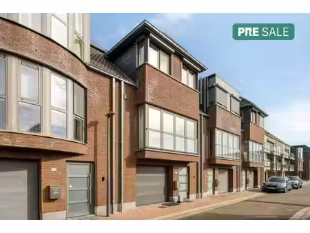 moderne tweegevelwoning met garage en tuin in londerzeel