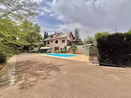 maison 7 piéces 180m² habitables