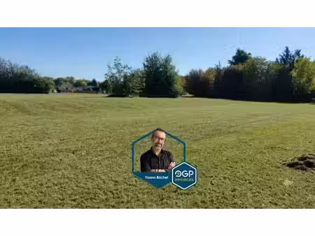 beau terrain au calme 1742 m²