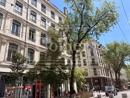 location bureaux lyon 69001 128m² à 257m²