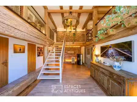 ancienne ferme rénovée aux volumes généreux