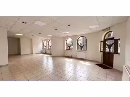 bien commercial à louer à maaseik pour € 795