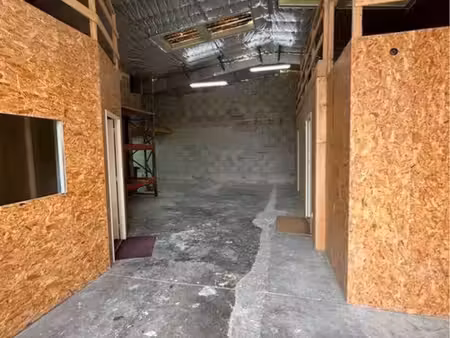 local activité / atelier / stockage