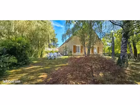 maison 10 pièces 240 m²