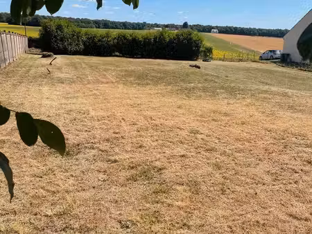 terrain constructible 1 112 m² – au calme et arboré – 34 000