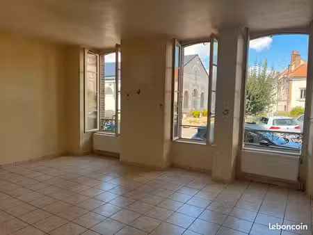 appartement 3 pièces en rez-de-chaussée – cœur de village de brienon-sur-armançon