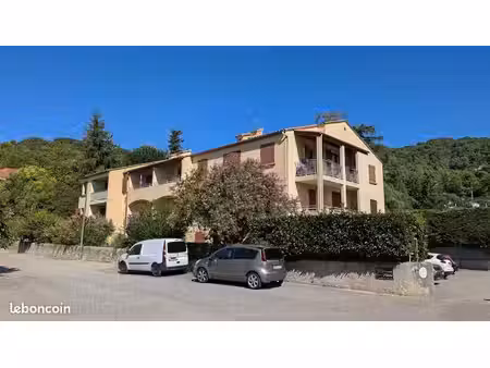 joli t2 calme et lumineux avec 2 terrasses au teil (montélimar 5km)