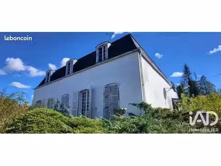 propriété 9 pièces 317 m²