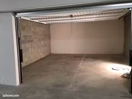 tarnos grand garage en sous sol residence le bastian