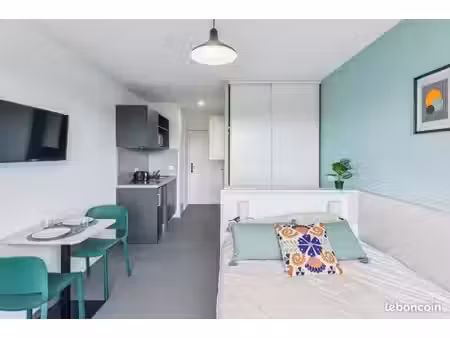 studio 1 pièce 19 m²
