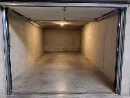 garage à louer