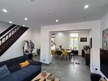 maison rénovée à louer