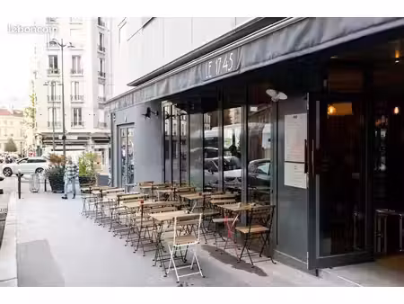 local commercial 123 m² paris