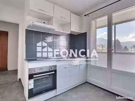 appartement 4 pièces 60.35m² à louer 644.65 - saint martin d heres 38400