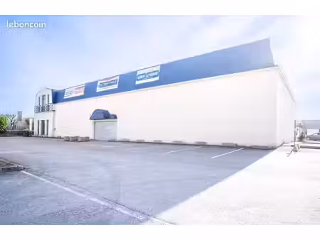 local commercial 840m² — zone auchan barberey-saint-sulpice — 4500ht/mois grande surface p