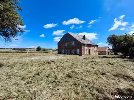 maison individuelle située en pleine nature avec grand terrain et plan d'eau - secteur mau
