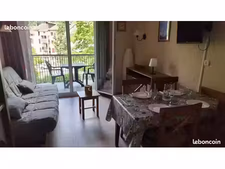 vends t2 meublé à ax-les-thermes