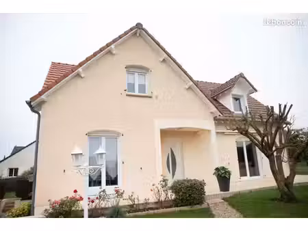 345 000 maison à la rivière de corps terrain 880m²
