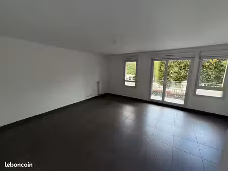 appartement 3 pièces 64 m²