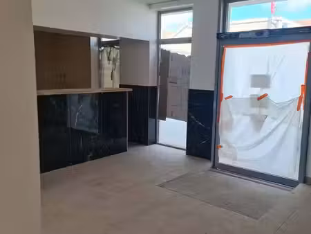 local commercial / professionnel 85 m² grande façade– sainte-geneviève-des-bois