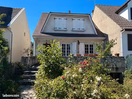 pavillon 6 pièces 110 m²