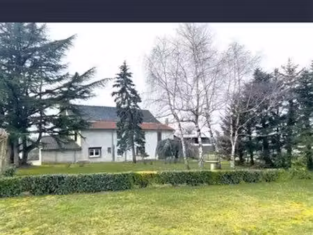 maison + corps de ferme terrain 2 2hectare