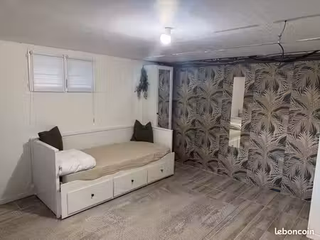 loue chambre meublee