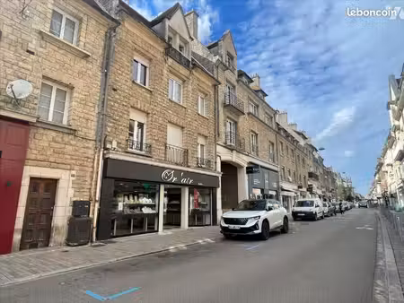 immeuble 139 m² falaise