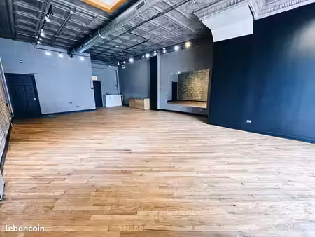 local commercial 405 m² nanterre