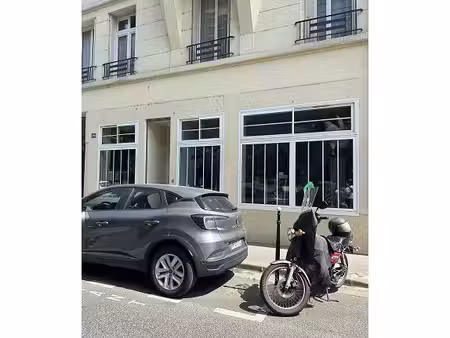 local commercial 43 m² courbevoie