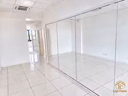 bureaux 128 m²