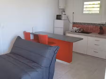 location studio meublé