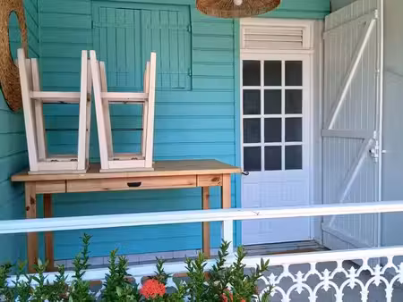 bungalow f2 de 2 lits  meublé avec clim  piscine et parking
