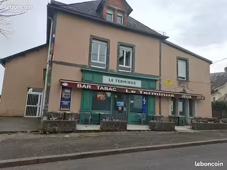 immeuble 1 commerce et 4 appartements tous loués