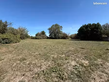 terrain 1 130 m² la devise