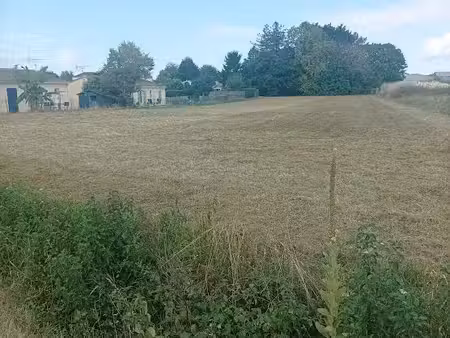 terrain constructible saint-genis-de-saintonge