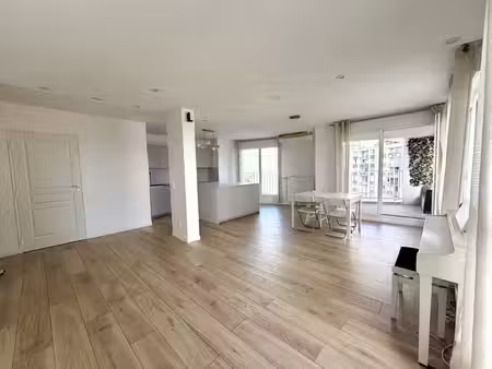 ** magnifique appartement de 5 pieces romainville limite les