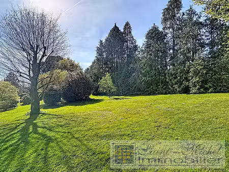 très beau terrain constructible de 905 m² à quimperlé
