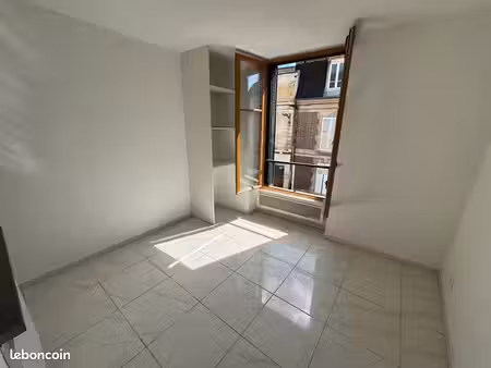 studio 1 pièce 16 m²
