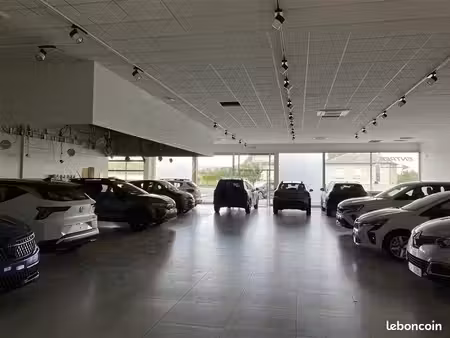 local commercial 1 200 m²