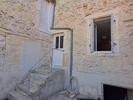 ? maison en pierre entièrement rénovée