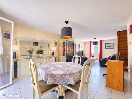 maison 8 pièces 120 m²