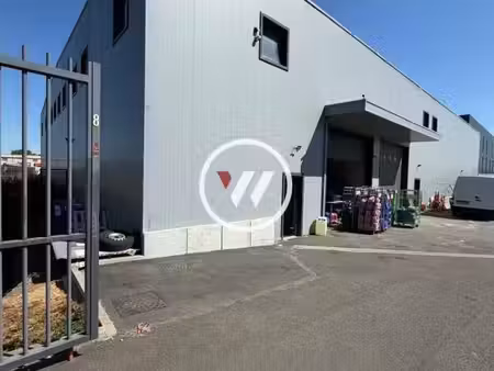 local d'activité 140 m²