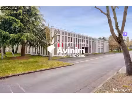 local 645 m² éragny-sur-oise