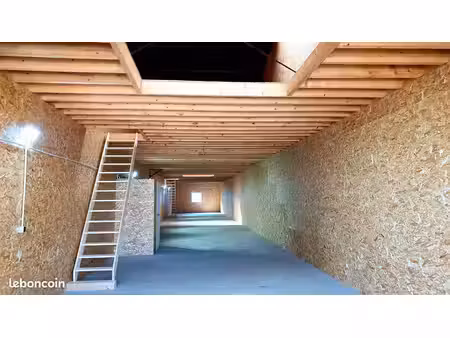 340m² à louer - local atelier/entrepôt/stockage - longvic (21) 1000 / mois