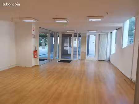 local commercial / professionnel – 75 m² – besançon centre-ville – centre saint-pierre ext