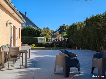 maison 6 pièces 166 m²