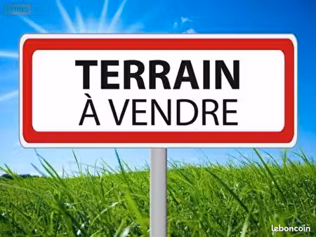 terrain 618 m² goux les dambelin